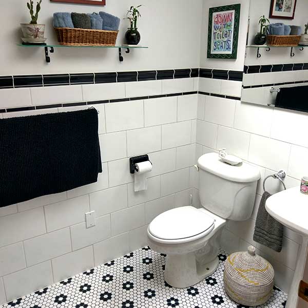 Black & White Burlington Bathrooms